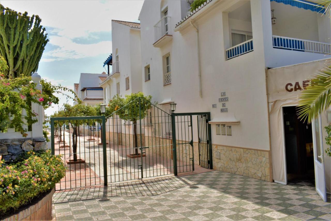 Edf. Fuentes A 2ºb Apartment เนร์คา ภายนอก รูปภาพ